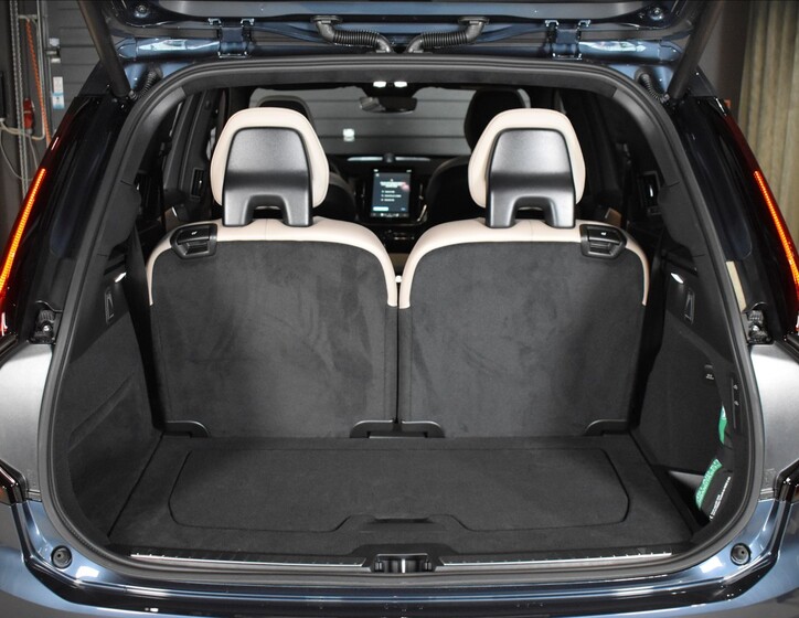 Volvo XC90 27