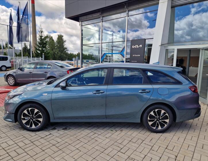 KIA Ceed 8