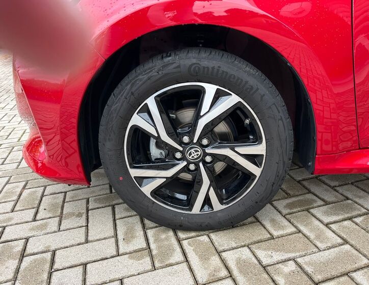 Toyota Yaris 27