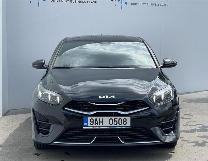 KIA ProCeed 21