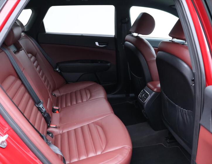 KIA Optima 14