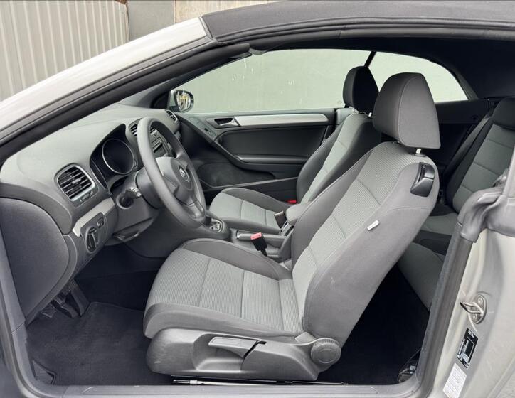 Volkswagen Golf 29