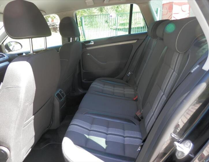 Volkswagen Golf 16