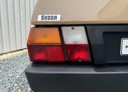 Škoda Favorit 16