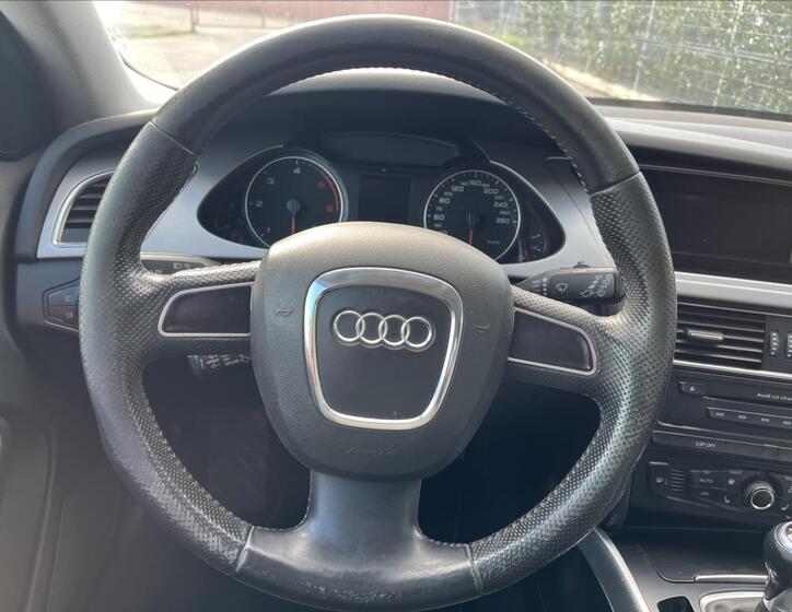 Audi A4 15