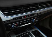 Audi Q7 9