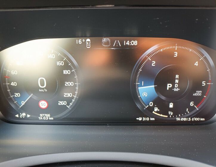 Volvo XC90 15