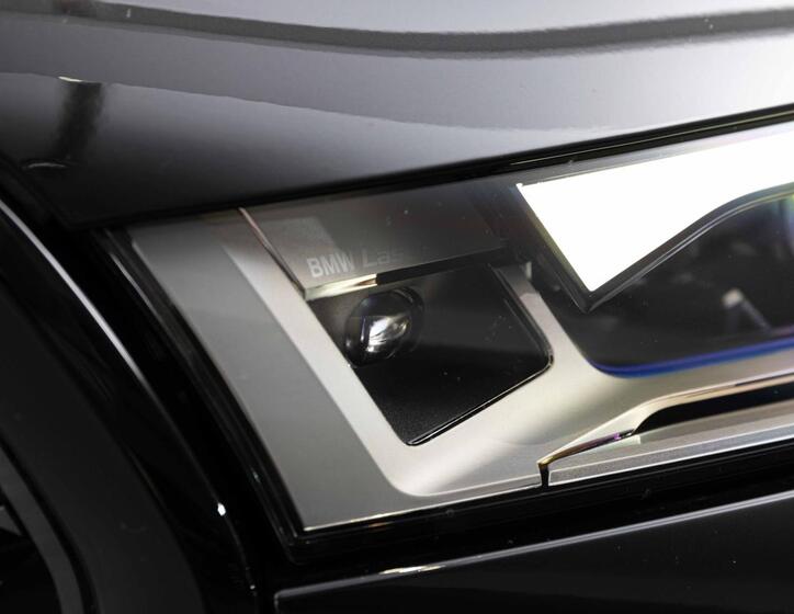 BMW iX 9