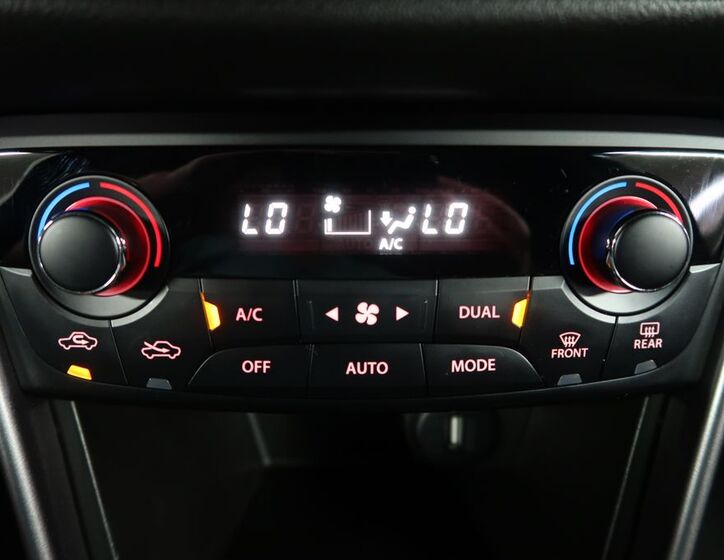 Suzuki SX4 S-Cross 21