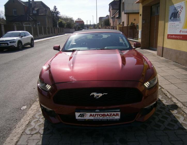Ford Mustang 2