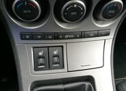 Mazda 3 8
