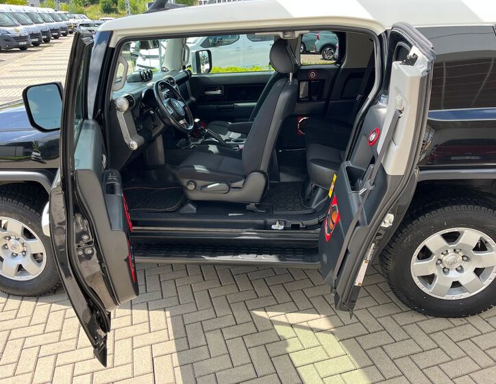 Toyota FJ 29