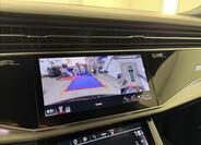 Audi Q8 31