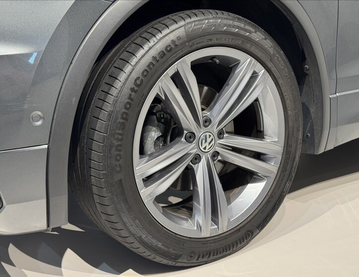 Volkswagen Tiguan 6