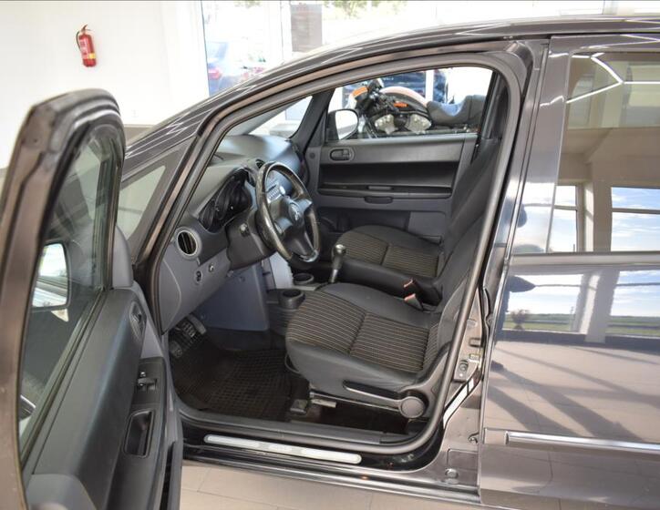 Mitsubishi Colt 10