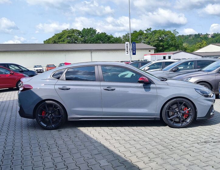 Hyundai i30 4