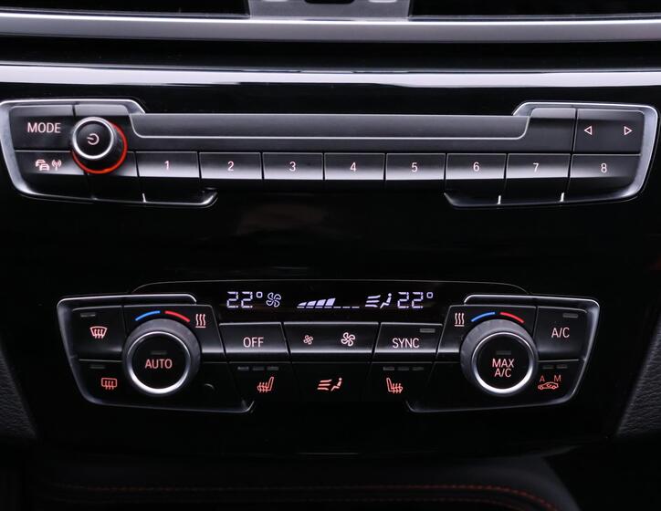 BMW X1 30