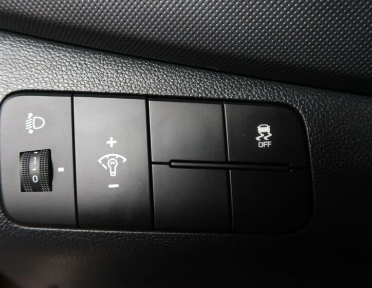 Hyundai i10 19