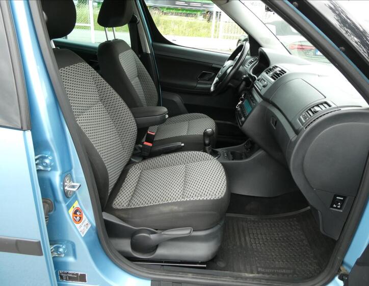 Škoda Roomster 23