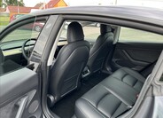 Tesla Model 3 17