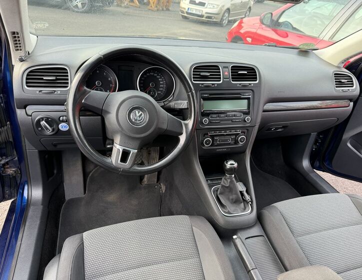 Volkswagen Golf 9