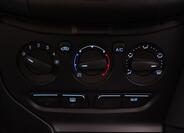Ford Focus 24