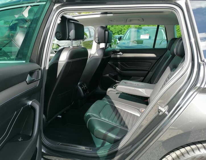 Volkswagen Passat 12