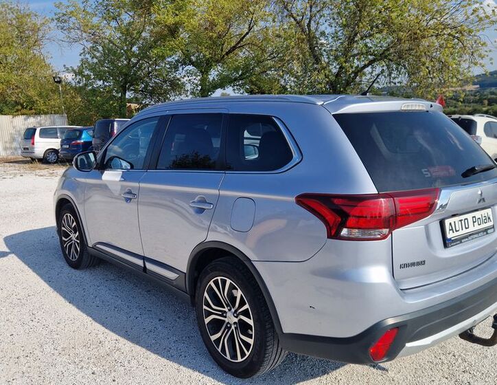Mitsubishi Outlander 6