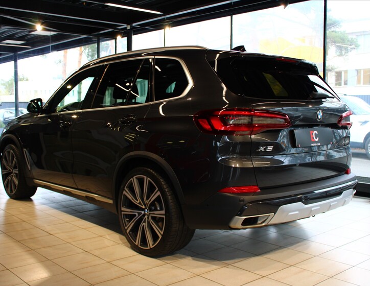 BMW X5 4