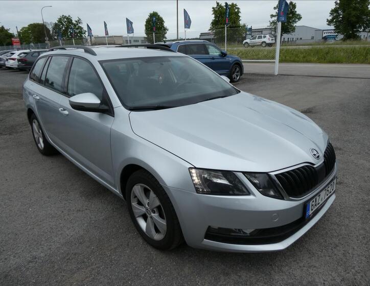 Škoda Octavia 1