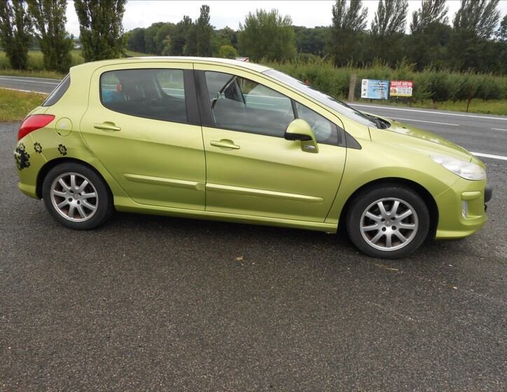 Peugeot 308 5