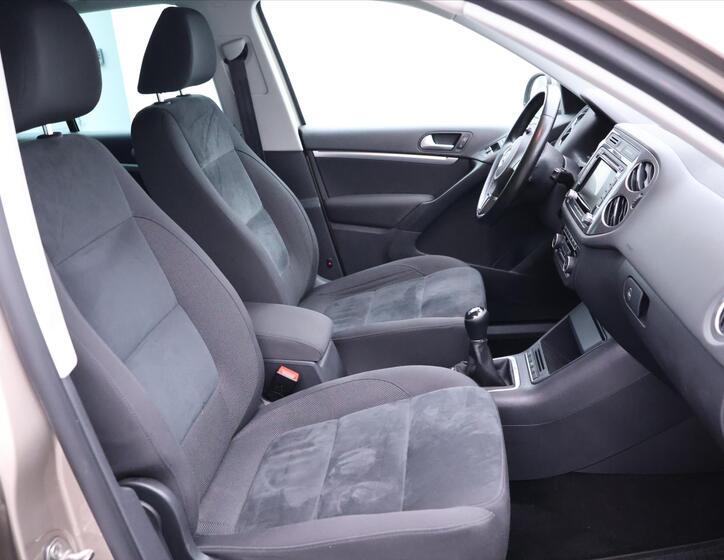 Volkswagen Tiguan 11