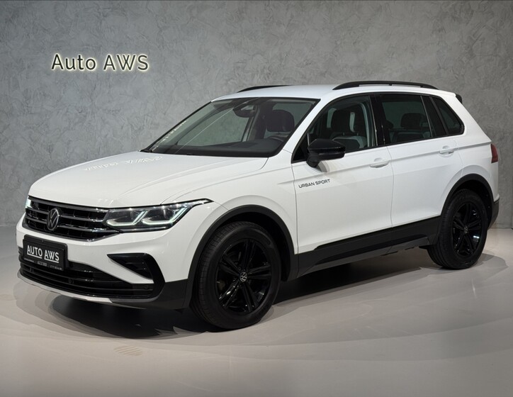 Volkswagen Tiguan 1