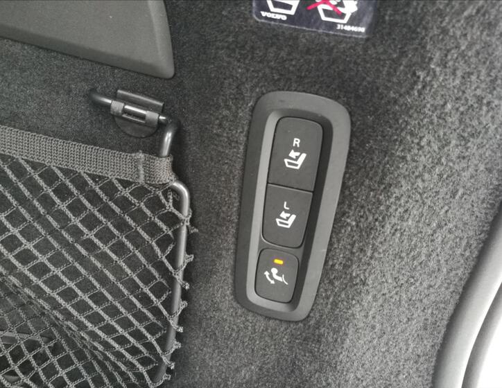 Volvo V90 23