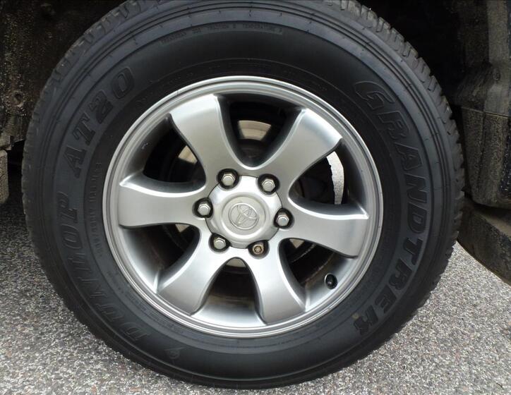 Toyota Land Cruiser 46