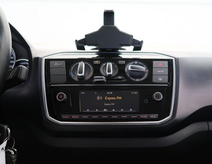 Volkswagen up! 22