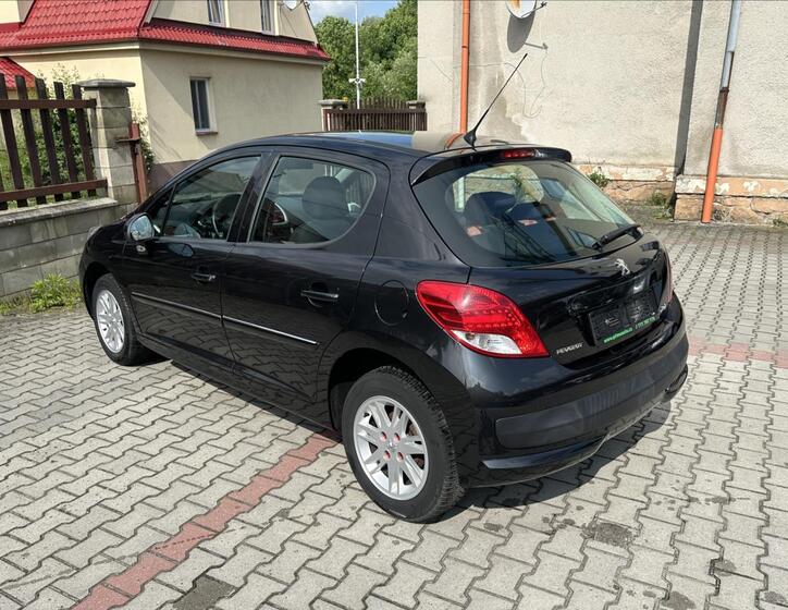 Peugeot 207 7