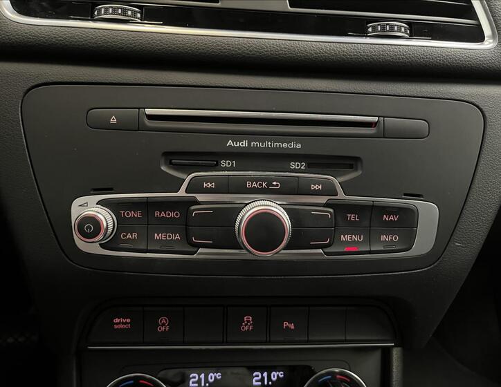 Audi Q3 15