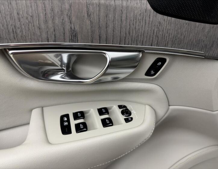Volvo XC90 34
