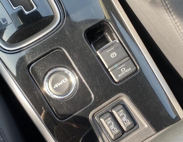 Mitsubishi Outlander 29