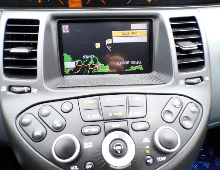 Nissan Primera 9