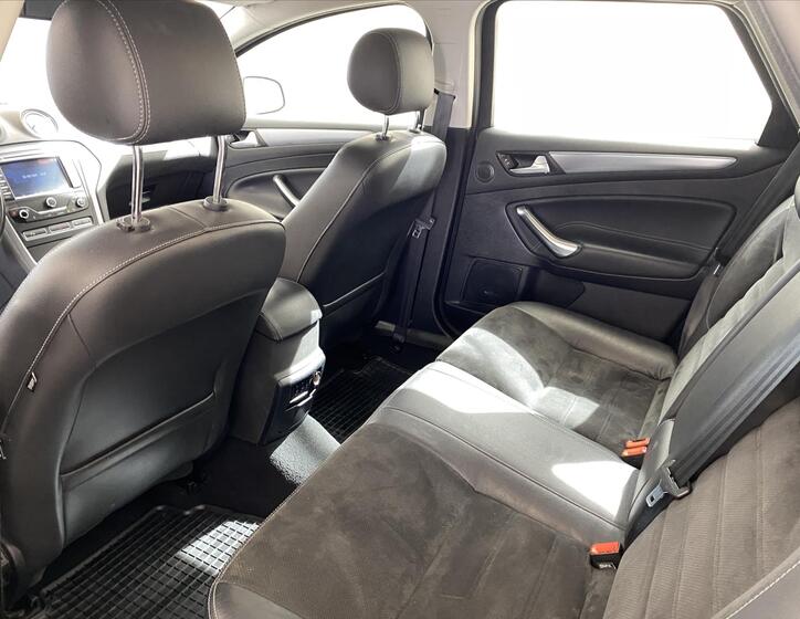 Ford Mondeo 6