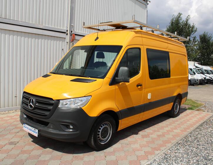Mercedes-Benz Sprinter 1