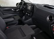 Mercedes-Benz Vito 13