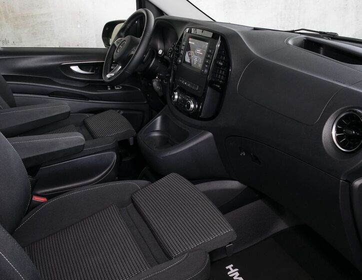 Mercedes-Benz Vito 13