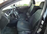 Volkswagen Golf 9