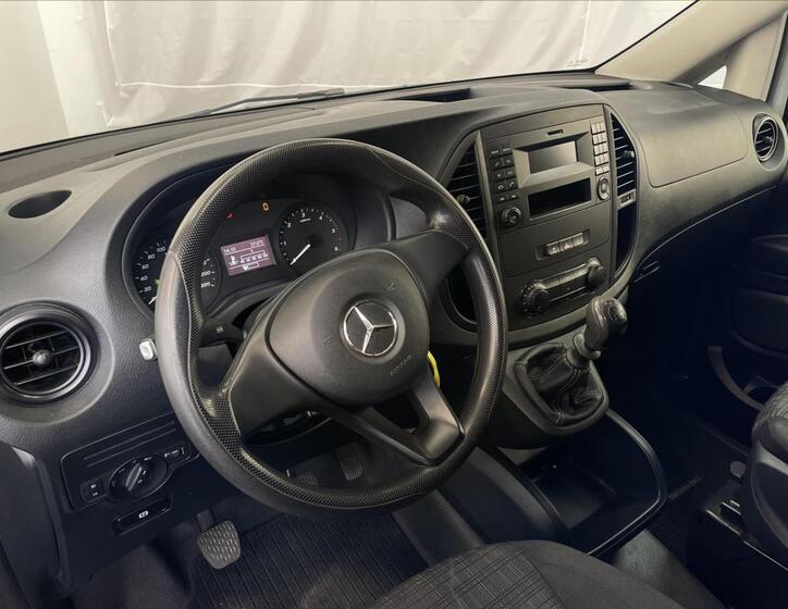 Mercedes-Benz Vito 8