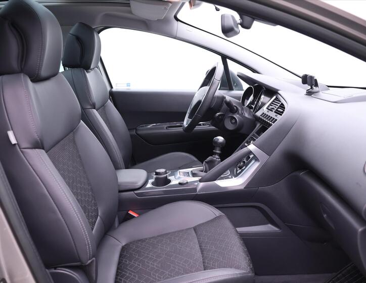 Peugeot 3008 12