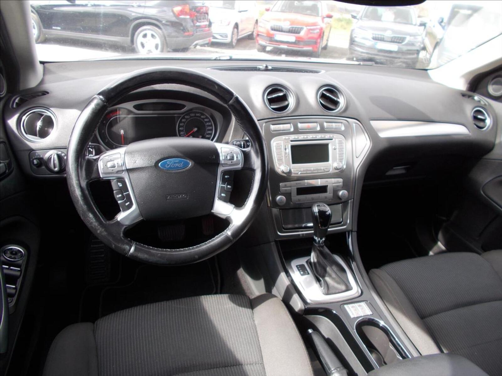 Ford Mondeo 17