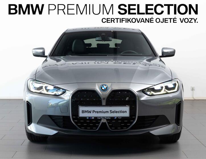 BMW i4 2